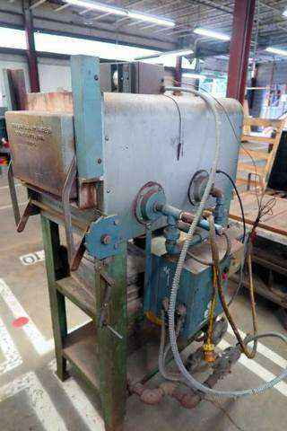 Item A4175: JOHNSTON BOX FURNACE, GAS FIRED