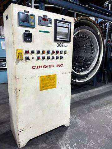 A4469 CI Hayes vacuum draw furnace, photo 3